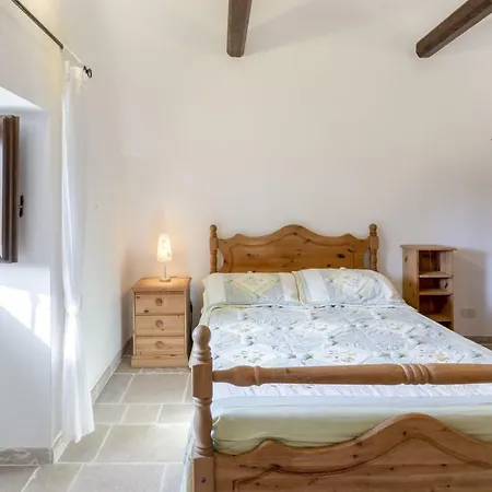 Trullo Sull'aia
